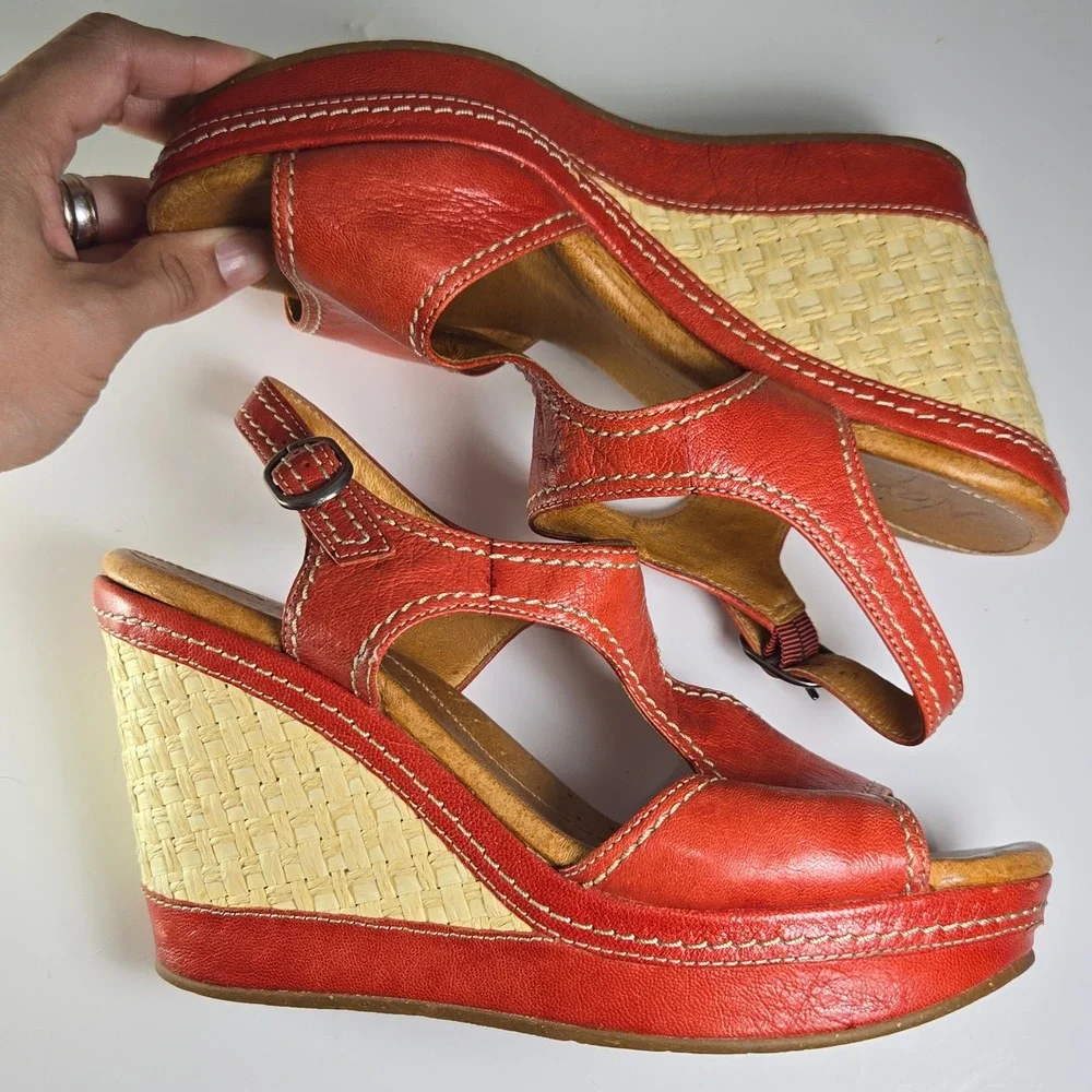 Naya Red Leather Wedge Sandals Open Toe Ankle Strap Espadrille Size 8M